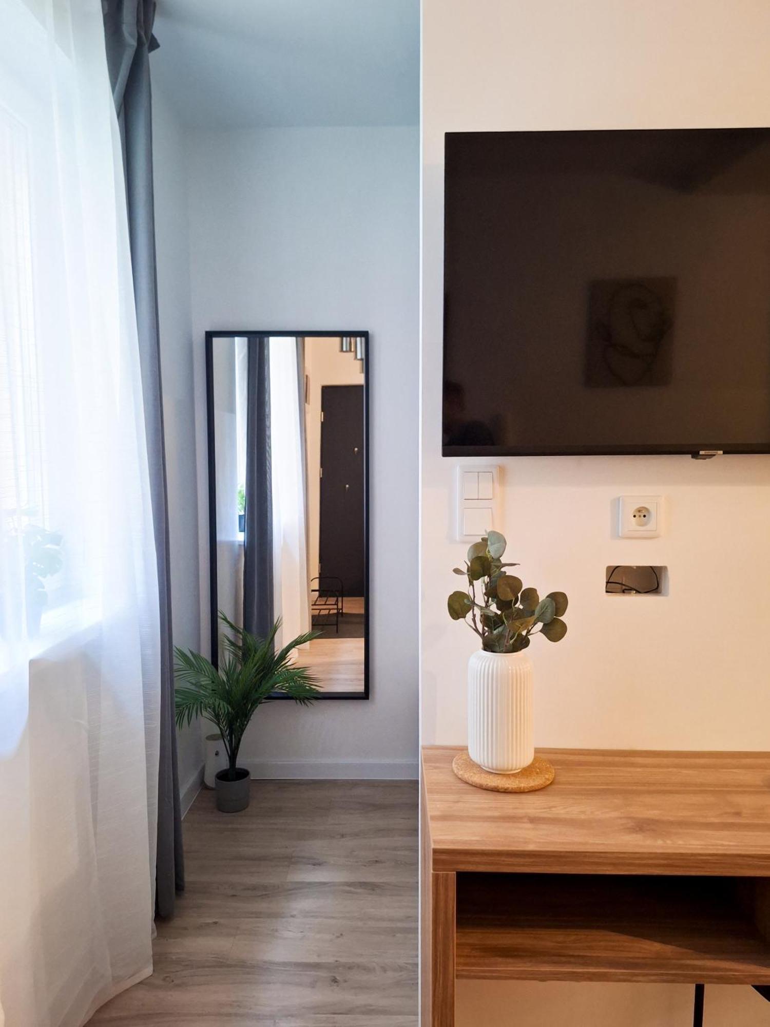 Cozy Studio For Couples - Cracow City Heart Cracóvia Exterior foto